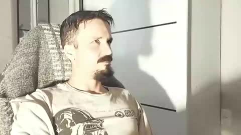 Lucas online show from February 3, 12:32 pm