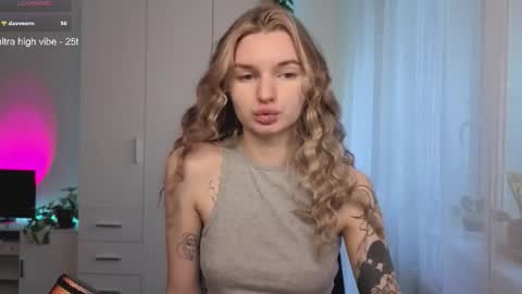 Luna online show from March 13, 2:12 pm