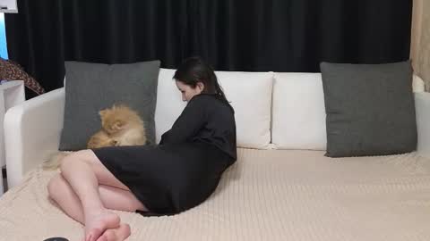 Jean and Isa right couple Mark and Eva left couple online show from October 22, 10:48 am