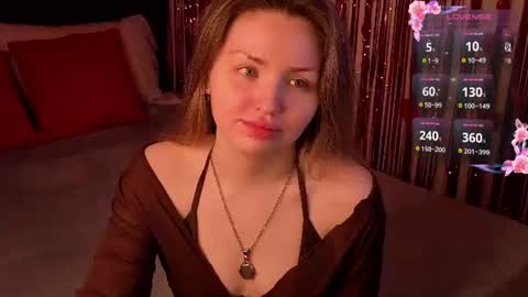 Lora online show from June 25, 2:43 pm