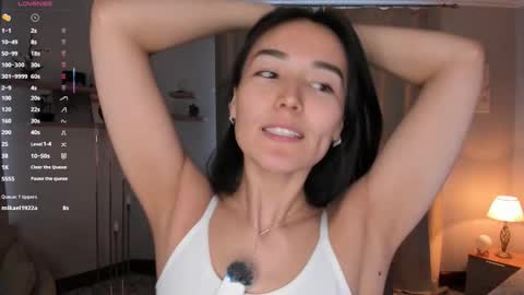 Lora control 2 min for every new Fan Club subscriber online show from January 14, 8:31 am