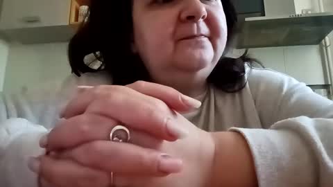 Snapshot of loraflame chatting on January 8, 10:37 am Lora online show from January 8, 10:37 am