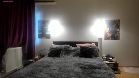 Snapshot of loraflame chatting on January 24, 11:04 am Lora online show from January 24, 11:04 am