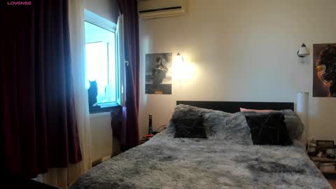 Snapshot of loraflame chatting on January 27, 11:22 am Lora online show from January 27, 11:22 am