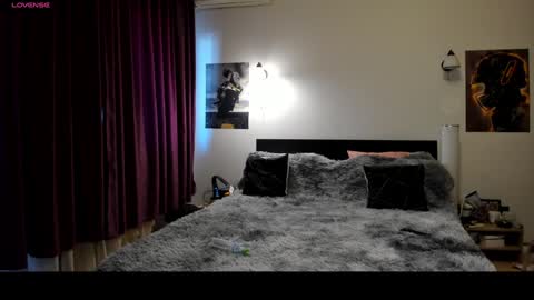 Snapshot of loraflame chatting on January 28, 11:17 am Lora online show from January 28, 11:17 am