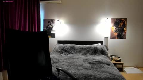 Snapshot of loraflame chatting on February 18, 11:55 am Lora online show from February 18, 11:55 am