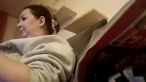 Snapshot of loraflame chatting on February 18, 8:25 pm Lora online show from February 18, 8:25 pm