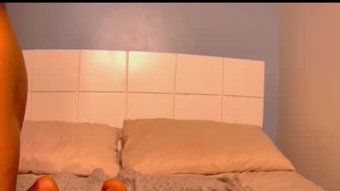 Snapshot of loraforreal chatting on November 27, 5:09 am Blackcat online show from November 27, 5:09 am