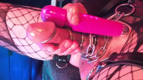 Snapshot of lordsexsmith chatting on December 10, 2:05 am Sexsmith online show from December 10, 2:05 am