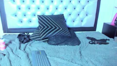 Snapshot of loredepp chatting on January 16, 12:09 pm Lore Depp online show from January 16, 12:09 pm