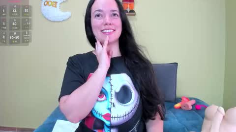 Loren Grey online show from October 4, 6:17 pm