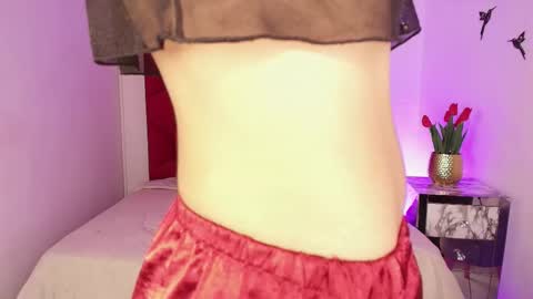 Snapshot of loreley_novoa chatting on September 10, 6:35 am LORELI online show from September 10, 6:35 am