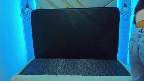 Snapshot of lorem_adams chatting on February 18, 9:09 pm lorem_adams online show from February 18, 9:09 pm