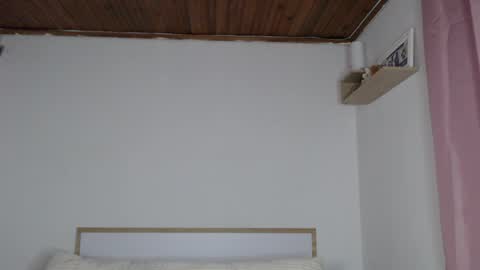 lorem_adams online show from May 15, 4:08 am