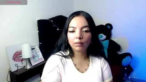 Snapshot of loren_44tits chatting on July 2, 8:59 pm Loren online show from July 2, 8:59 pm