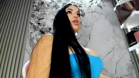 Doll Queen online show from February 4, 6:03 pm