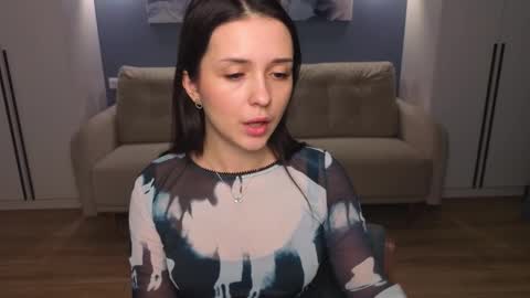 Snapshot of loren_dray chatting on December 3, 2:15 pm Loren online show from December 3, 2:15 pm