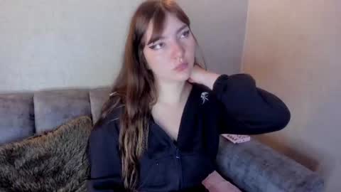 Snapshot of loren_jacksoon chatting on August 1, 7:35 pm Loren online show from August 1, 7:35 pm