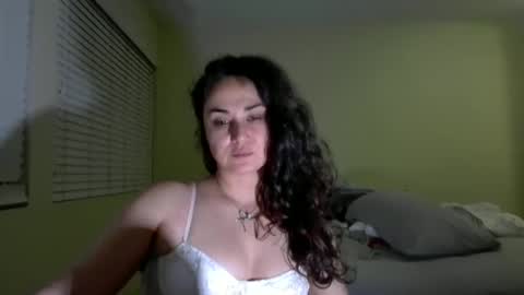 Snapshot of lorenlovely chatting on September 17, 5:20 am lorenlovely online show from September 17, 5:20 am