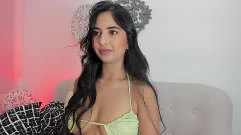 L O R E N online show from January 8, 11:30 pm