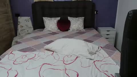 Lorette online show from February 16, 11:45 pm