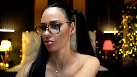 LoretteLorena online show from June 29, 10:15 am