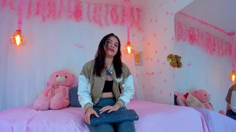 Snapshot of lori_evans1 chatting on January 16, 6:50 am Lori Evans online show from January 16, 6:50 am