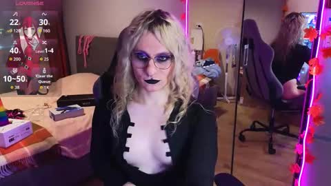 Snapshot of lori_myaf chatting on October 29, 2:41 pm Lori ----------------------------------- online show from October 29, 2:41 pm