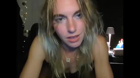 Snapshot of lorik69 chatting on September 16, 1:06 am lorik69 online show from September 16, 1:06 am