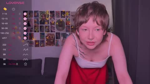 Snapshot of lorilorilorilori chatting on November 26, 7:53 am lorilorilorilori online show from November 26, 7:53 am