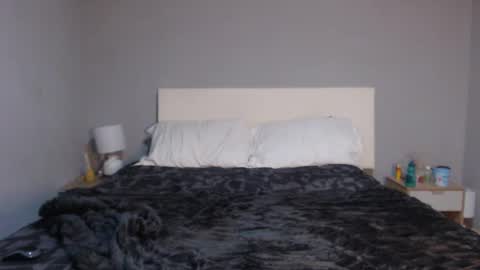 Snapshot of lornab chatting on February 28, 12:10 am ebonythickbigass online show from February 28, 12:10 am