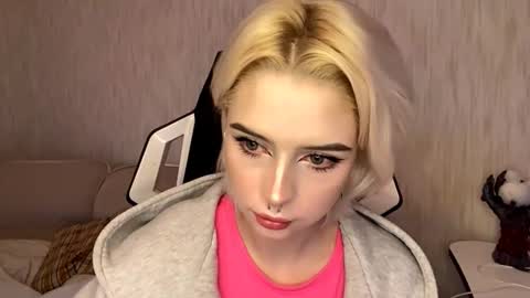 Isabel online show from November 23, 5:40 am