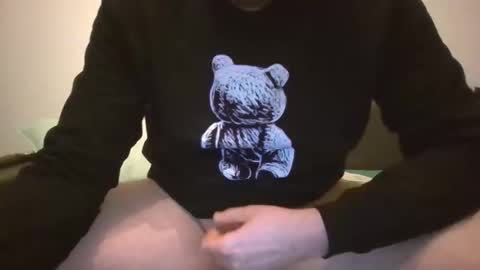 Snapshot of losertobiass chatting on November 7, 5:24 pm losertobiass online show from November 7, 5:24 pm