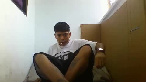 Snapshot of losomo1312 chatting on April 26, 7:44 pm losomo1312 online show from April 26, 7:44 pm