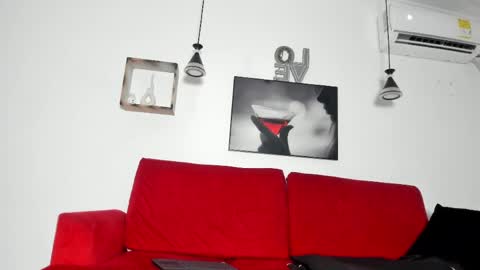 Snapshot of losomo1312 chatting on May 22, 12:07 am losomo1312 online show from May 22, 12:07 am
