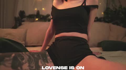 Jess online show from January 16, 2:10 pm