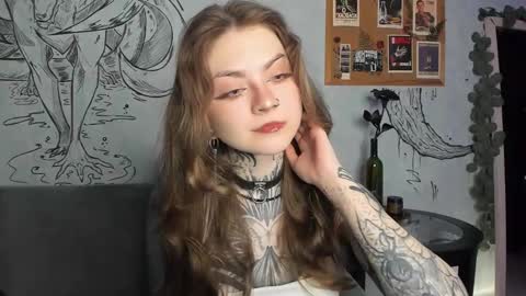 lostallice online show from February 11, 2:49 am