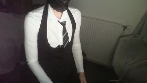 Snapshot of lostb0y98 chatting on March 6, 3:36 am lostb0y98 online show from March 6, 3:36 am