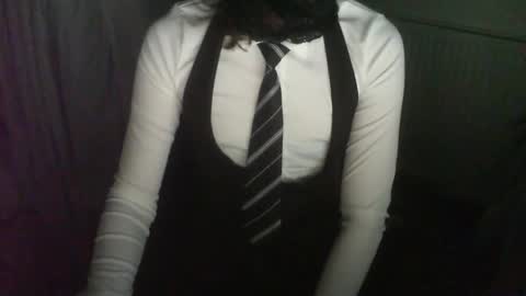 Snapshot of lostb0y98 chatting on April 5, 1:47 am lostb0y98 online show from April 5, 1:47 am