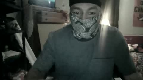 Snapshot of lostcause1313 chatting on January 18, 2:48 am lostcause1313 online show from January 18, 2:48 am