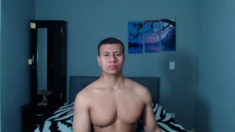 Snapshot of lothbrok_strong chatting on July 13, 9:39 pm lothbrok online show from July 13, 9:39 pm
