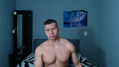 Snapshot of lothbrok_strong chatting on July 20, 10:12 pm lothbrok online show from July 20, 10:12 pm