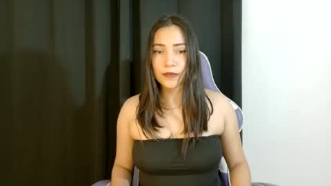 lotusp3tals online show from June 15, 11:51 pm