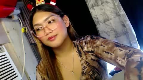 Sweet   online show from December 27, 7:35 pm