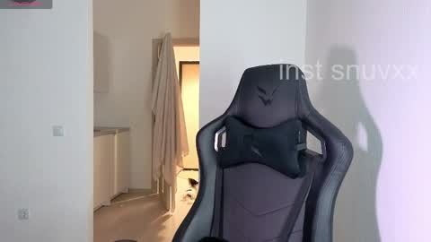 louie_evans online show from May 3, 5:41 pm