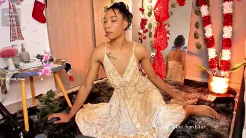 Snapshot of louis_hardstar chatting on December 15, 2:27 am Louis Valdz online show from December 15, 2:27 am