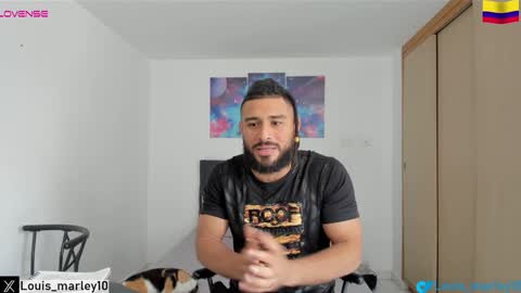 louis_marley_ online show from January 14, 6:49 pm