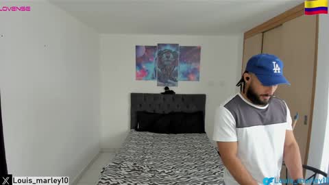 louis_marley_ online show from January 20, 4:55 pm