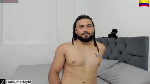 louis_marley_ online show from July 26, 12:56 pm