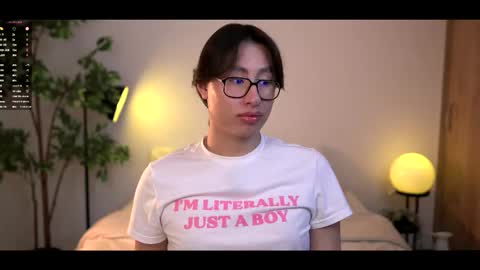 Snapshot of louis_zh chatting on January 10, 2:46 am Louis online show from January 10, 2:46 am